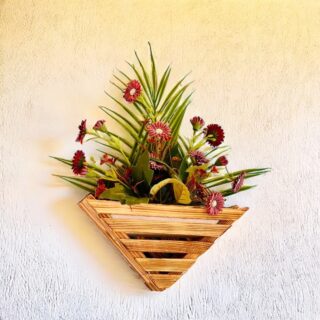 Wall hanging plants v2