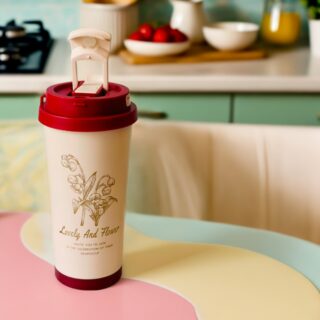 floral thematic sipper