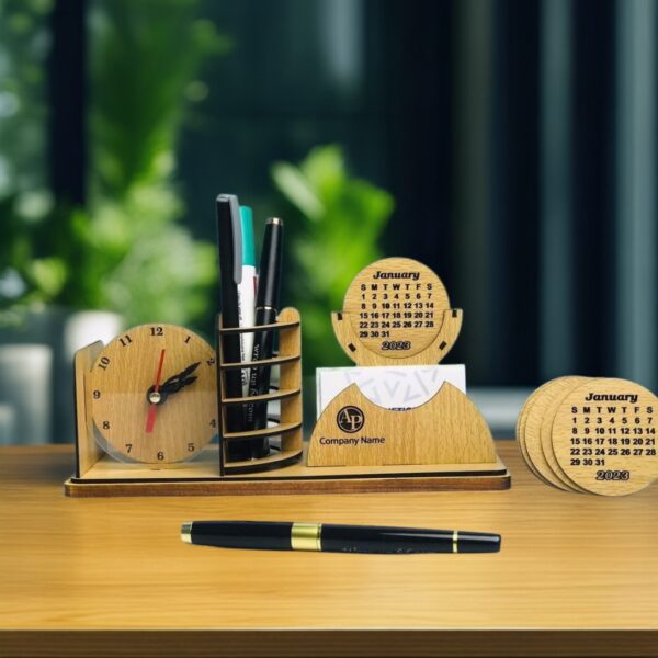 ARTISTIC DESK CALENDAR .vs05
